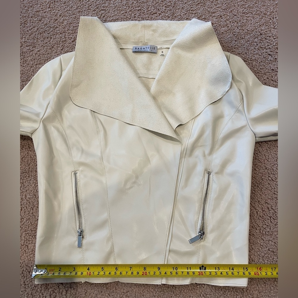 BAGATELLE Faux Leather Knit Open Drape Cream Jacket - Picture 6 of 10